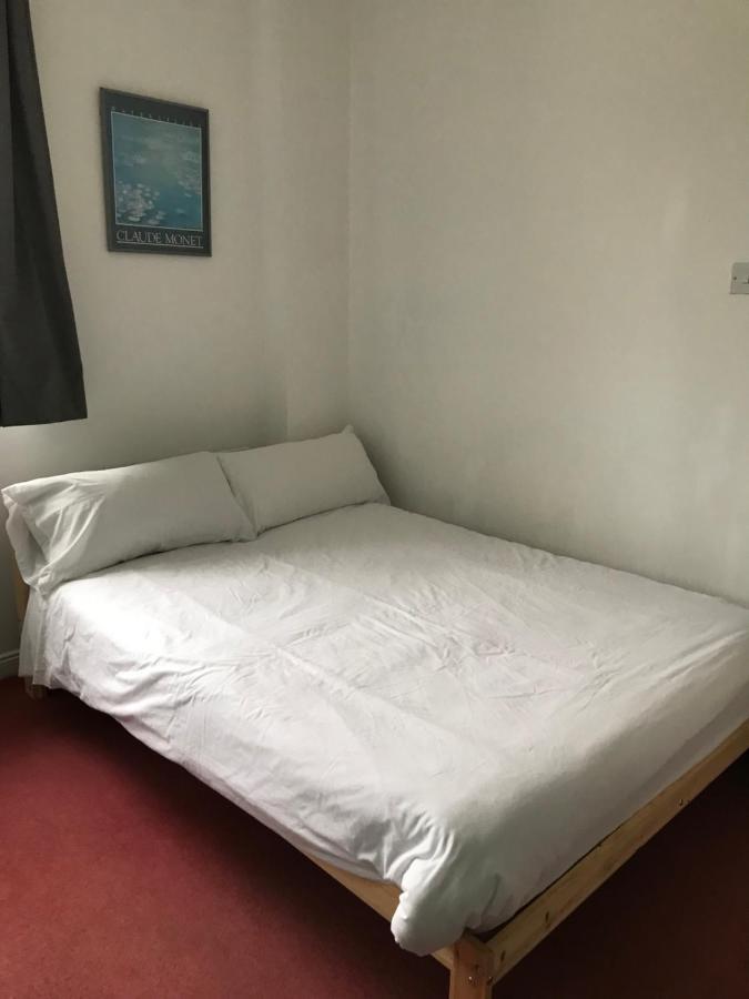 Finn Mccools Giants Causeway Hostel Бушмилс Экстерьер фото